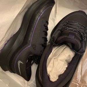 Woman’s Nike Running Sneakers